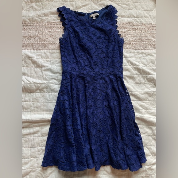 Size 5 Blue City Vide Formal Dress - Picture 1 of 4